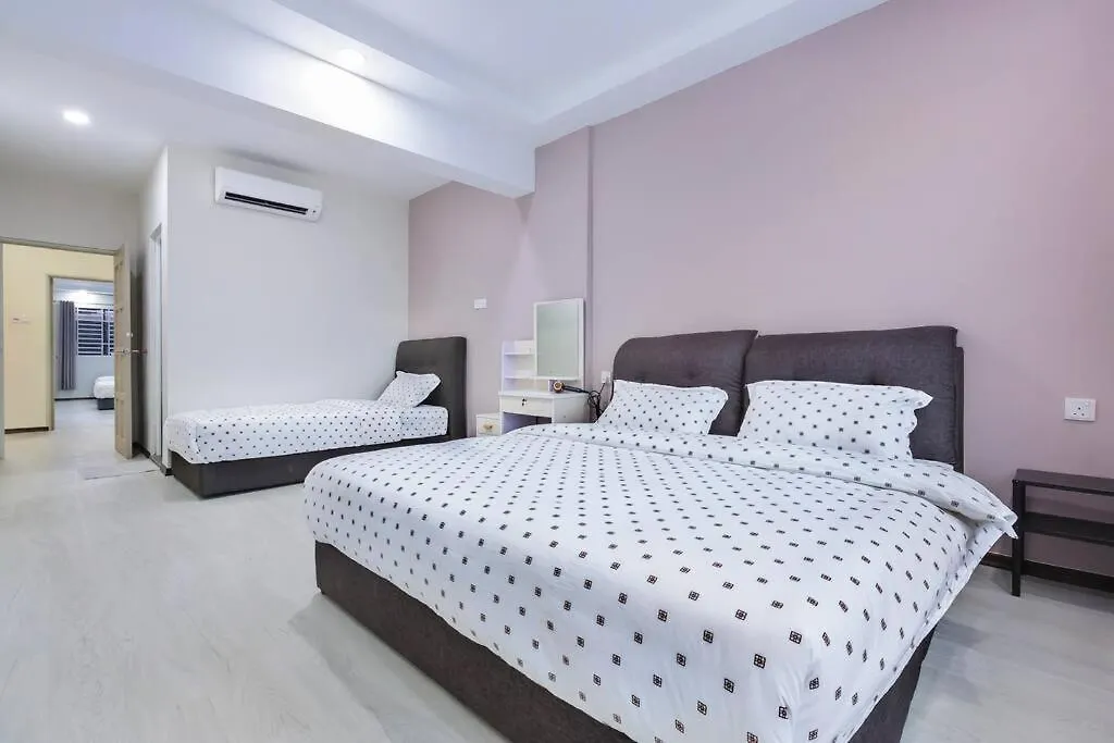 Holiday home 668Homestaytmn Sentosa大丰 17Bed Near Mid Valley Johor Bahru Malaysia